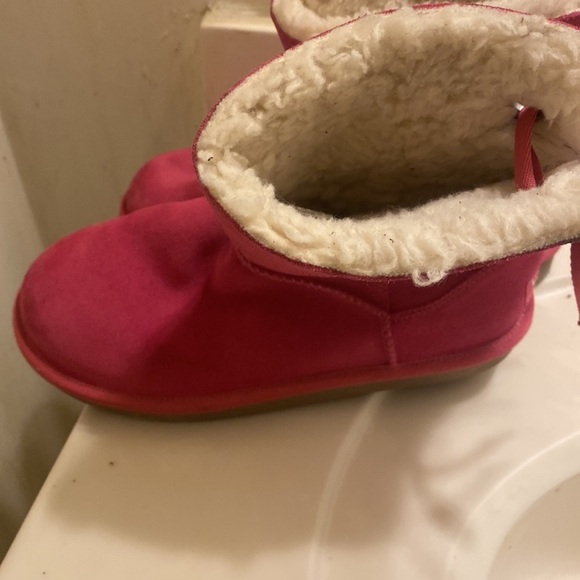 Uggs pink kookaburra boots size 3 maybe kids not sure new beautiful - Picture 12 of 16